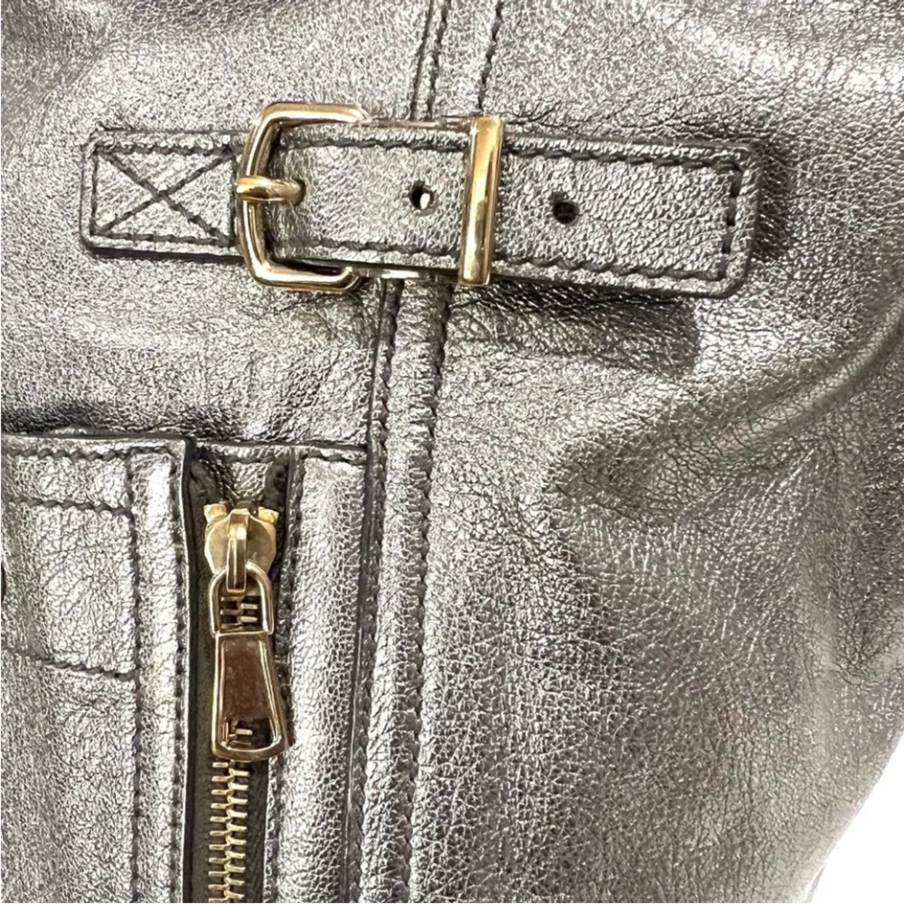 Yves Saint Laurent Metallic Downtown Tote - Picture 7 of 9